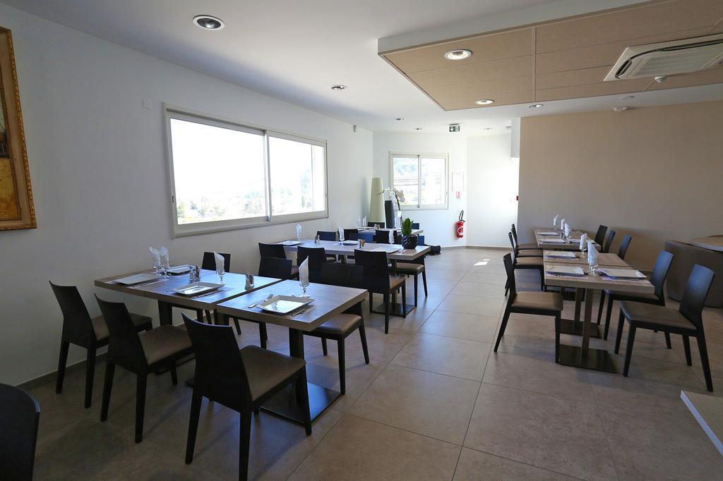 Hotel Restaurant Les Pielettes Le Rove Exterior foto